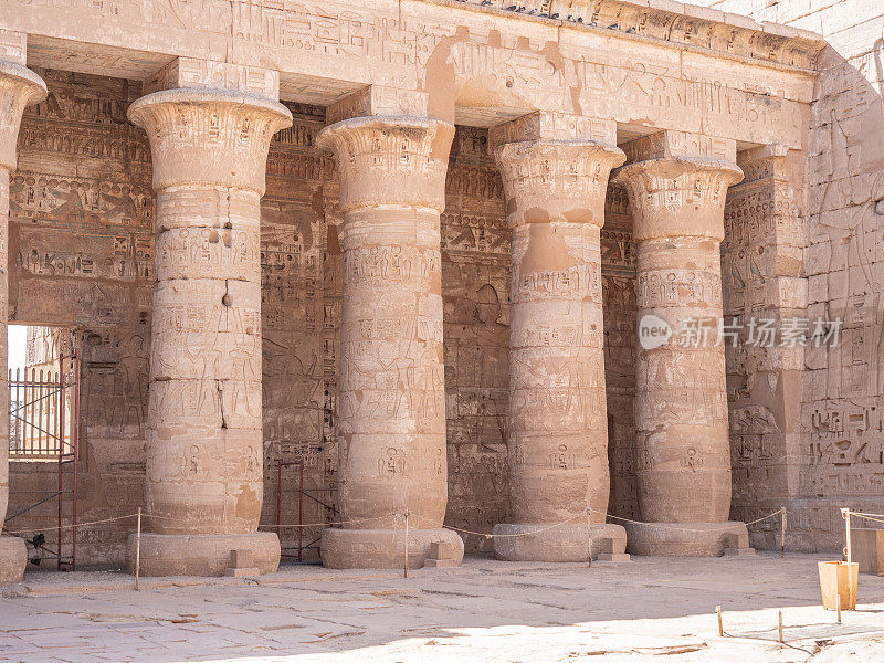 Medinet Habu神庙的柱子